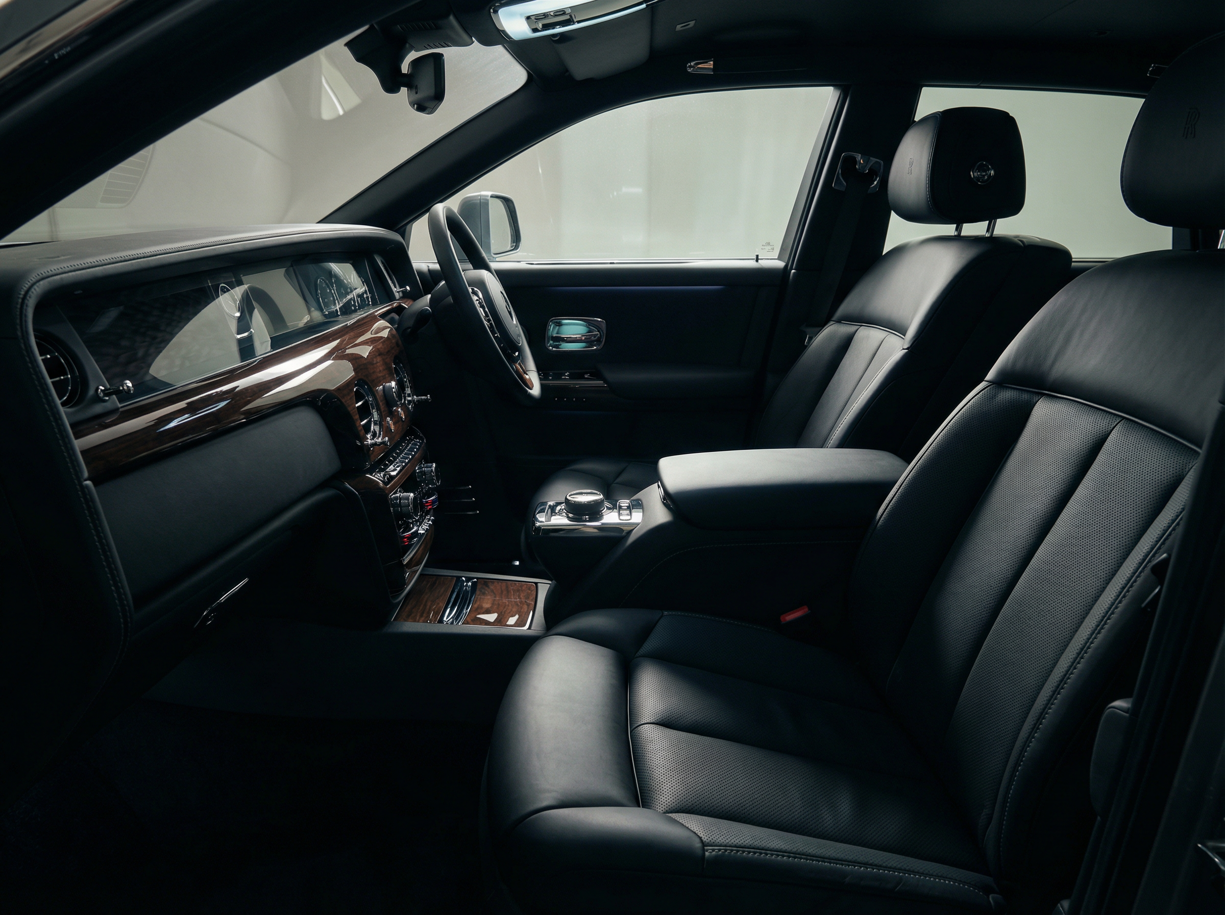 Immaculate luxury car interior after Kingsmaid steam detail